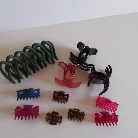Other - Set of 11 Jaw Clips - Various Sizes and Colors